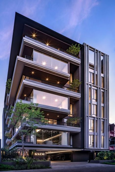 The Long-Term Value of a Penthouse